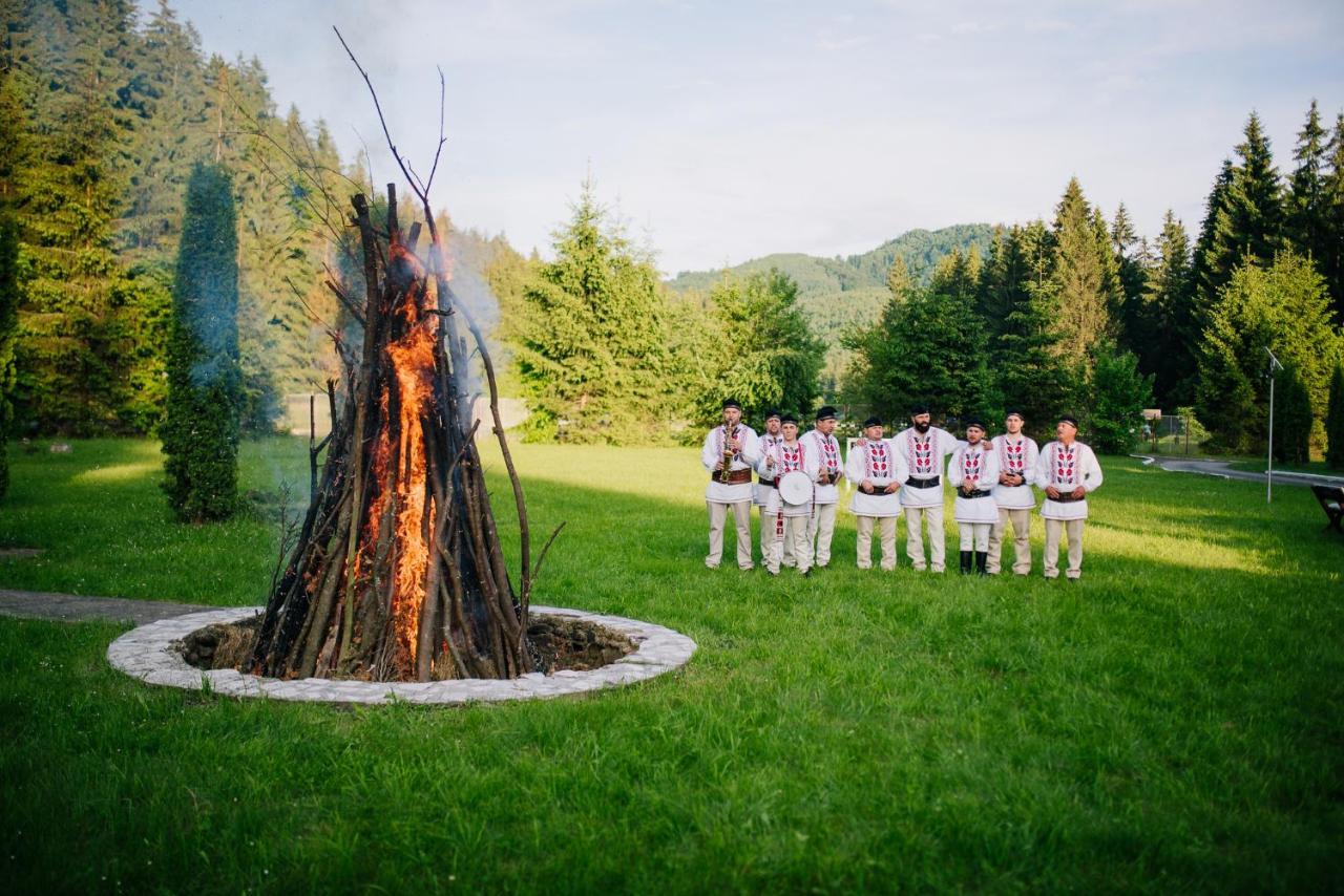 Hotel Casute Valea Zanelor Covasna Exteriér fotografie